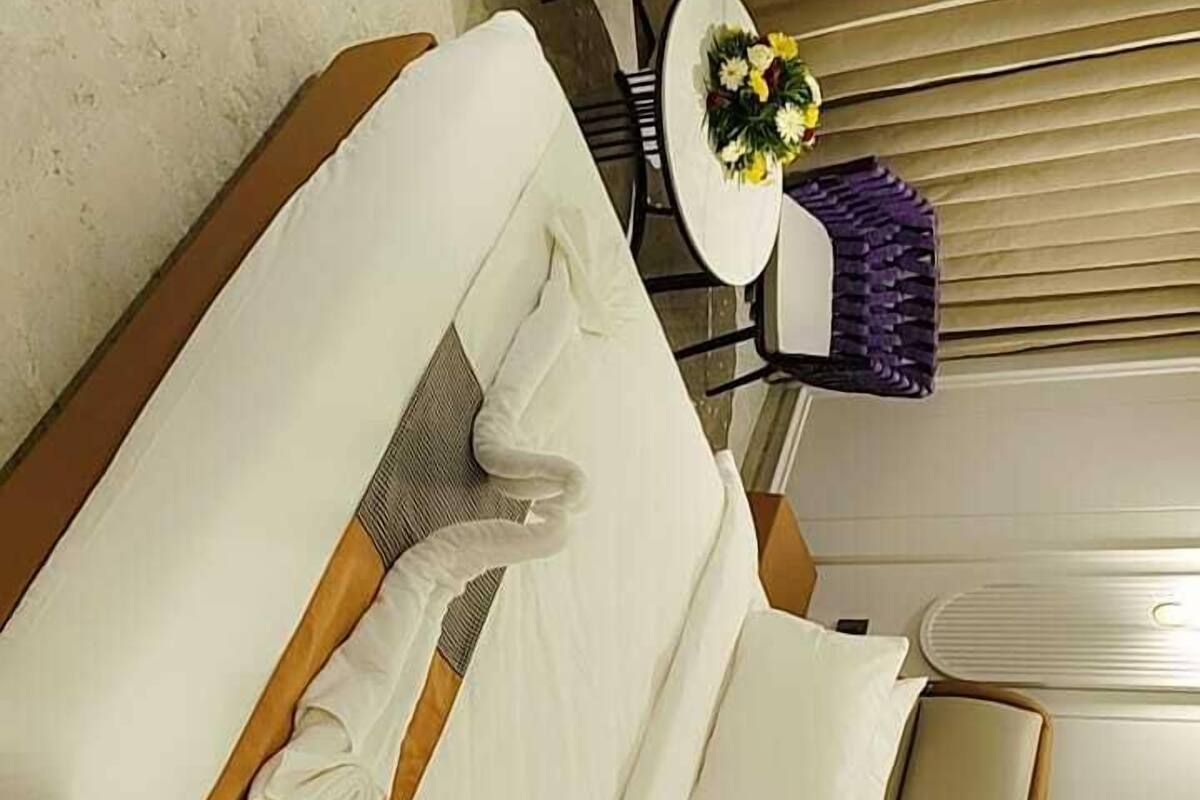 ROHINI 01 VILLA PARTY LAWN VIEW | In-room safe, desk, laptop workspace, blackout drapes