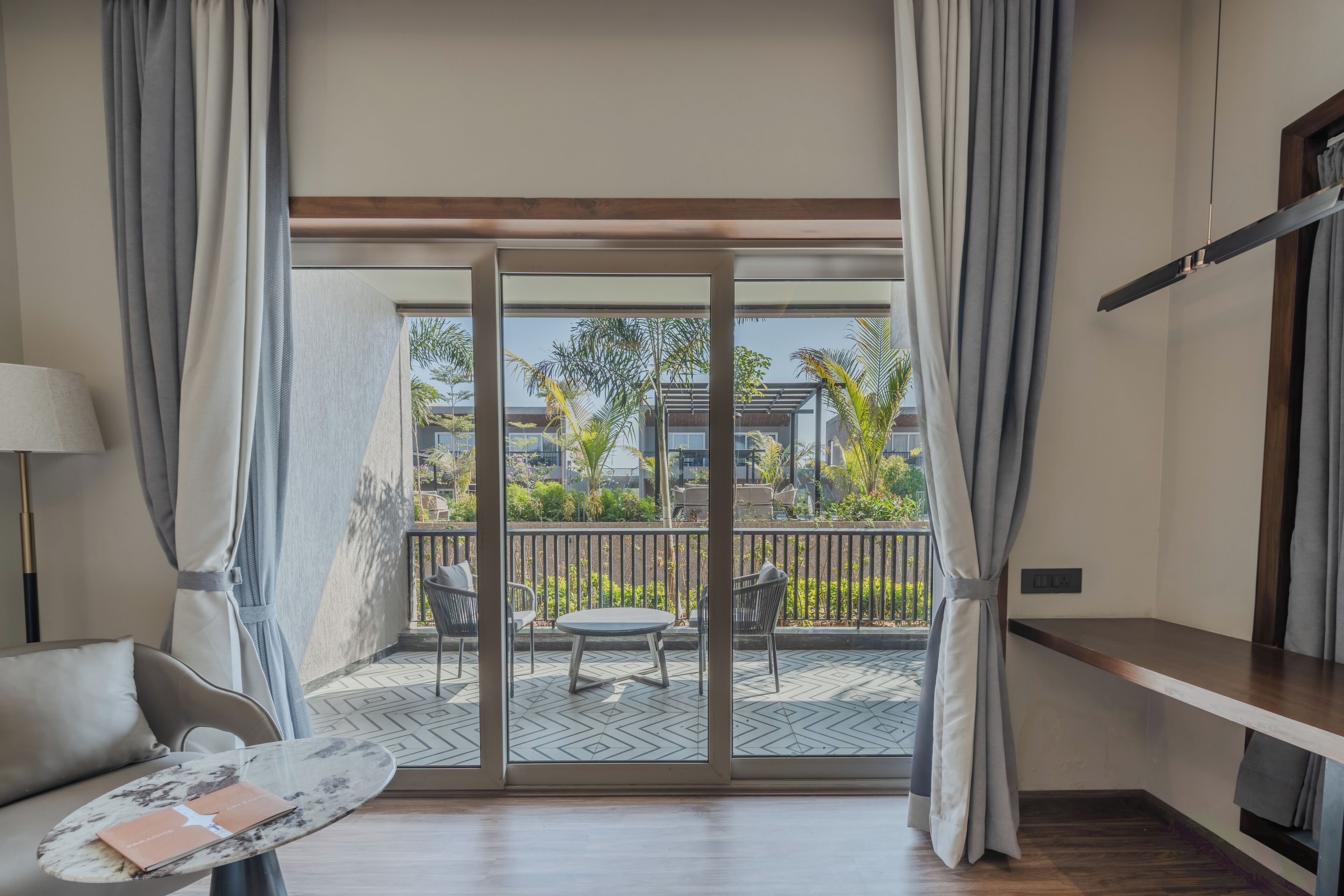 ROHINI 02 VILLA WITH GARDEN VIEW | Hypo-allergenic bedding, in-room safe, desk, laptop workspace