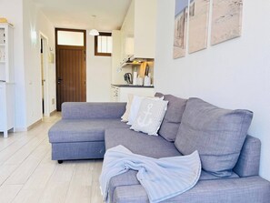 Apartment, 1 Schlafzimmer, Stadtblick | Wohnbereich