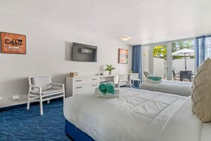 1 habitación, tabla de planchar con plancha, wifi y ropa de cama 