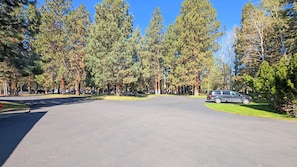 Condo, 3 Bedrooms | Property grounds