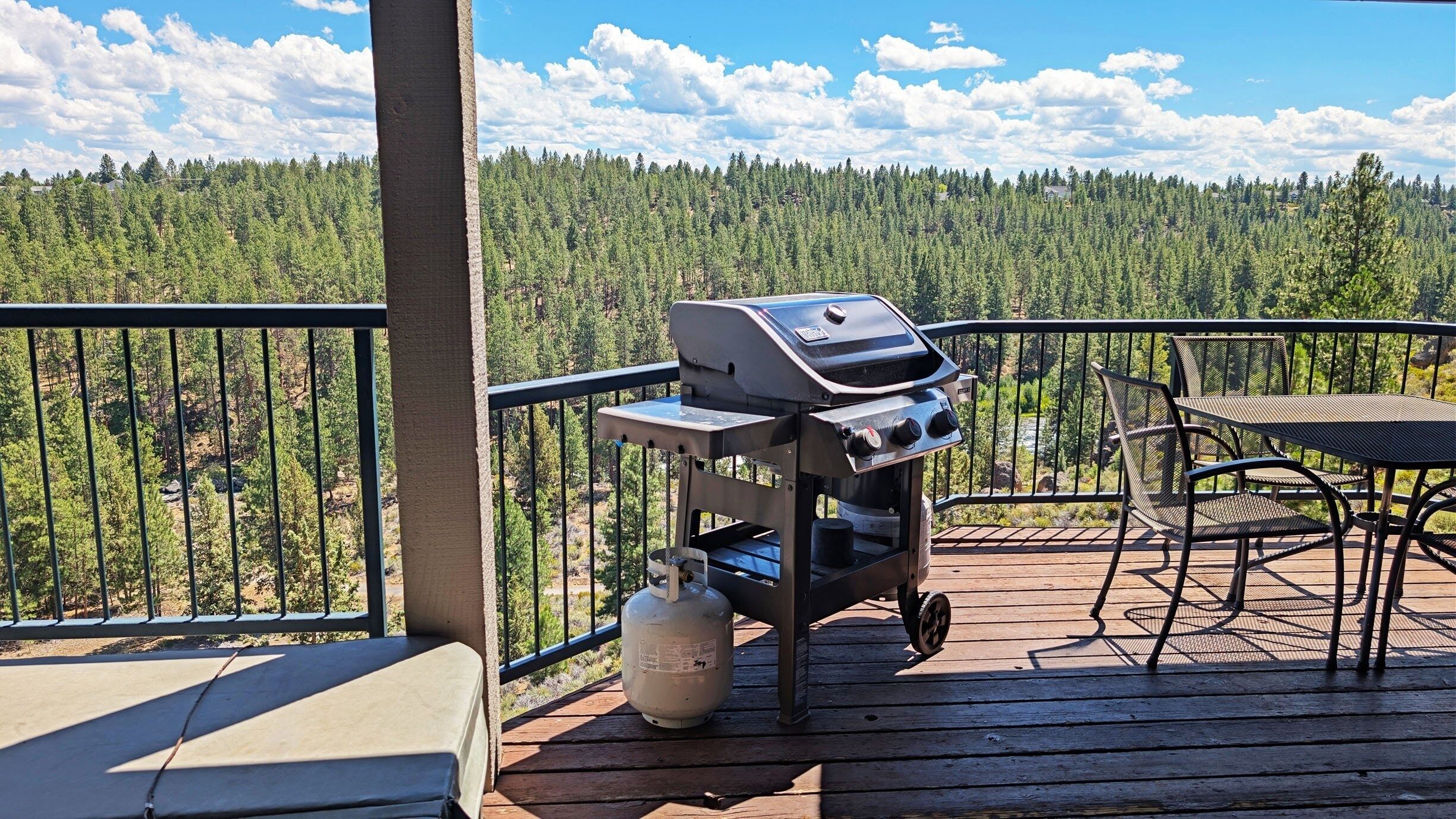 公寓式客房, 3 间卧室 | 室外用餐