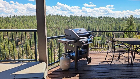 Lägenhet - 3 sovrum | Restaurang utomhus