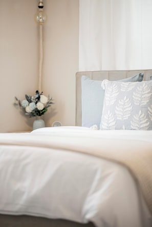 3 Schlafzimmer, BĂŒgeleisen/BĂŒgelbrett, WLAN, BettwĂ€sche