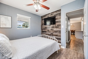 3 عدّة غرف نوم وواي فاي وملاءات أسرّة