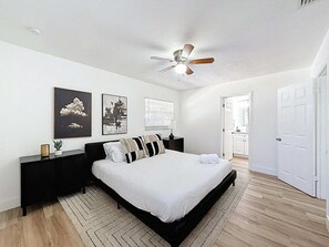 4 bedrooms, WiFi, bed sheets