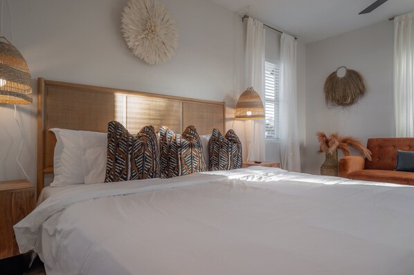 4 bedrooms, WiFi, bed sheets