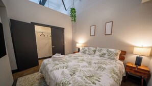 3 bedrooms, iron/ironing board, WiFi, bed sheets - Stay Roanoke | 3BR Suite Near Brewery & I-81 (Buchanan)