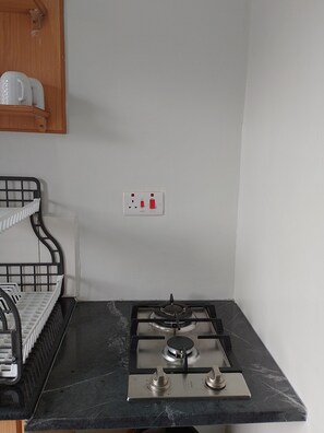 Microwave, stovetop