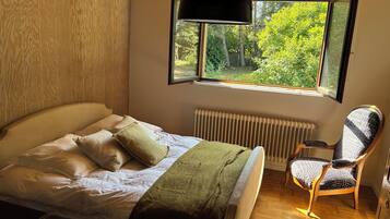 4 habitaciones, tabla de planchar con plancha y wifi gratis