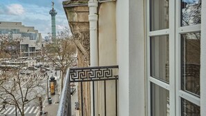 Balcony - Sublim Apartement in the Center of Paris/le Marais (Paris)