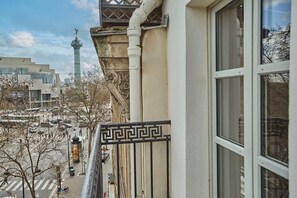 Balcony - Sublim Apartement in the Center of Paris/le Marais (Paris)