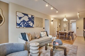 Living area - Sublim Apartement in the Center of Paris/le Marais (Paris)