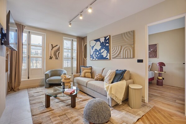 Living area - Sublim Apartement in the Center of Paris/le Marais (Paris)