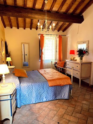 8 chambres, Wi-Fi, draps fournis