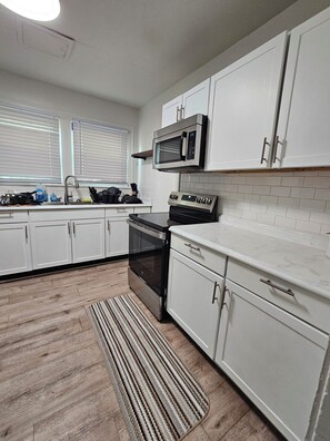 Microwave, oven, stovetop, dishwasher