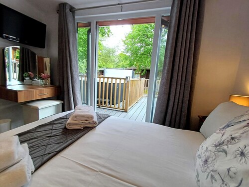 Wynander Lodge -  a holiday lodge that sleeps 4 guests  in 2 bedrooms