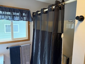 Handtücher, Seife, Toilettenpapier