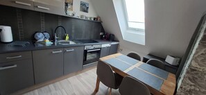 Oven, stovetop, dishwasher