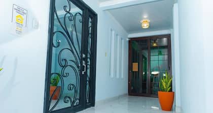 Cozy apartment monica