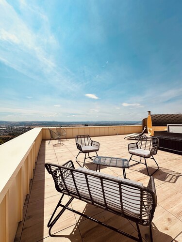 Penthouse apartment with roof terrace, sauna & distant views directly near Koblenz