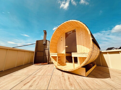 Penthouse apartment with roof terrace, sauna & distant views directly near Koblenz