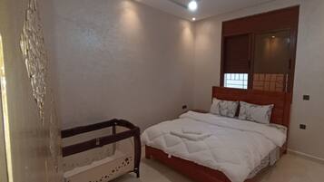 1 bedroom, WiFi, bed sheets