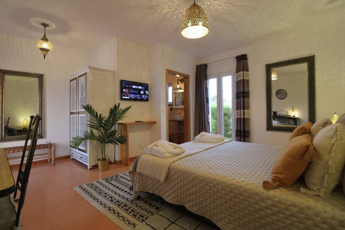 Double Room, Garden View | WiFi (free)