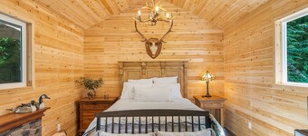 The Forest Estate Cabin in Mount Vernon WA