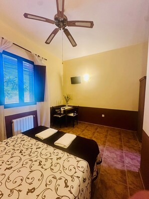 9 habitaciones, wifi y ropa de cama 