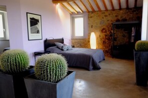 2 Schlafzimmer, Schreibtisch, Bügeleisen/Bügelbrett, kostenloses WLAN