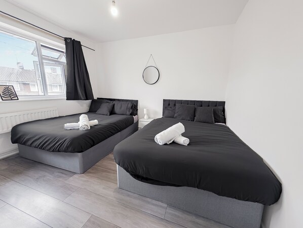 3 Schlafzimmer, Bügeleisen/Bügelbrett, WLAN, Bettwäsche