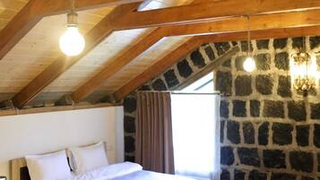 3 bedrooms, iron/ironing board, free WiFi