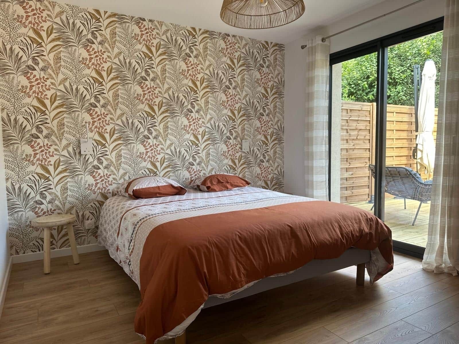 Fer et planche à repasser, Wi-Fi, draps fournis