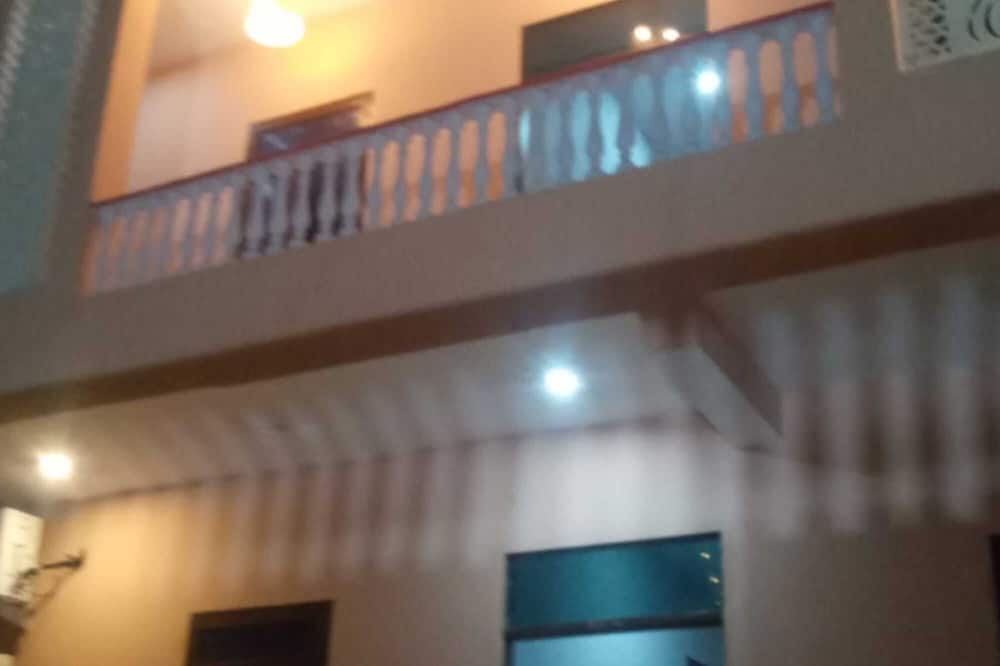Hotel R D Palace