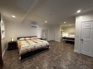 3 chambres, fer et planche à repasser, Wi-Fi gratuit, draps fournis