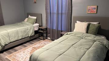 3 bedrooms, travel cot, free WiFi, bed sheets