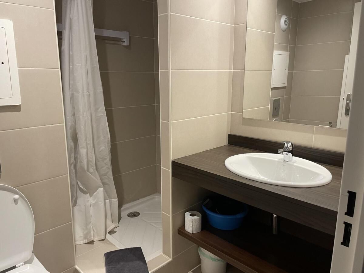 Shower, hair dryer