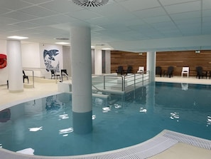 Piscine couverte, piscine chauffée
