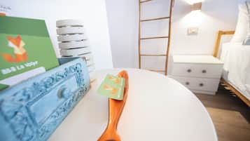 Zimmer, 1 Queen-Bett, Buchtblick | Hochwertige Bettwaren, Daunenbettdecken