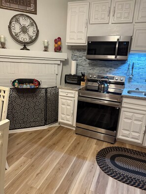 Microwave, oven, stovetop, dishwasher