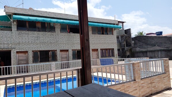 Utomhuspool
