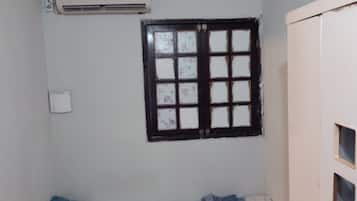 Interni