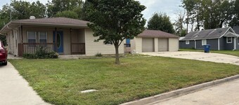 Lovely 3-bedroom house with AC in Des Moines