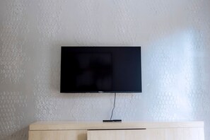 Deluxe Apartment, Balcony | Living area