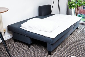 2 chambres, fer et planche à repasser, accès au Wi-Fi (inclus)