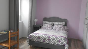 Accès Internet, draps fournis