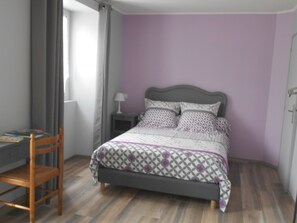 Accès Internet, draps fournis