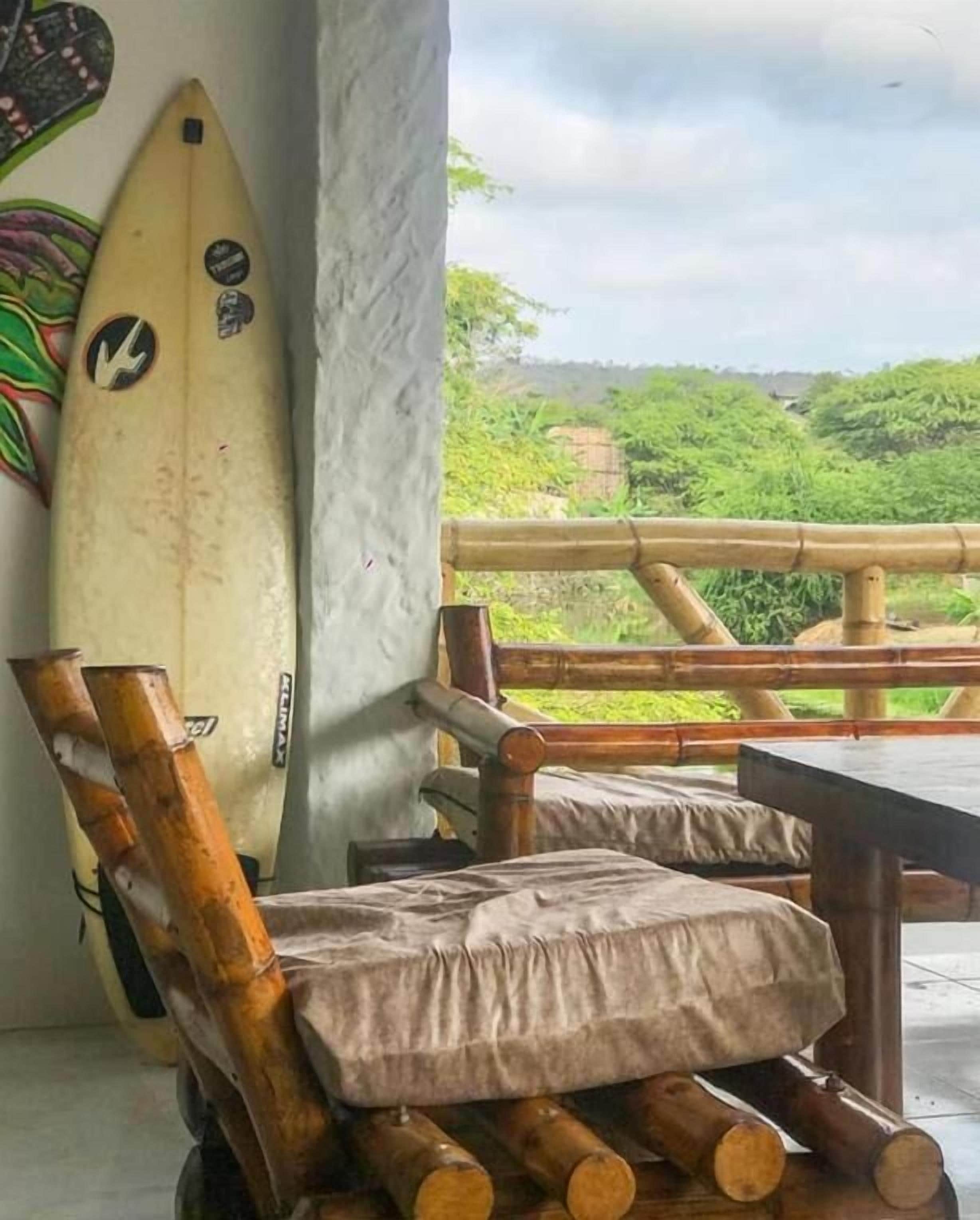 Tempat makan outdoor