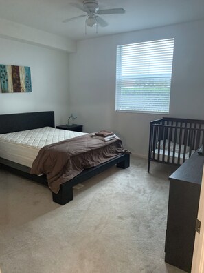 3 Schlafzimmer, Bügeleisen/Bügelbrett, WLAN, Bettwäsche